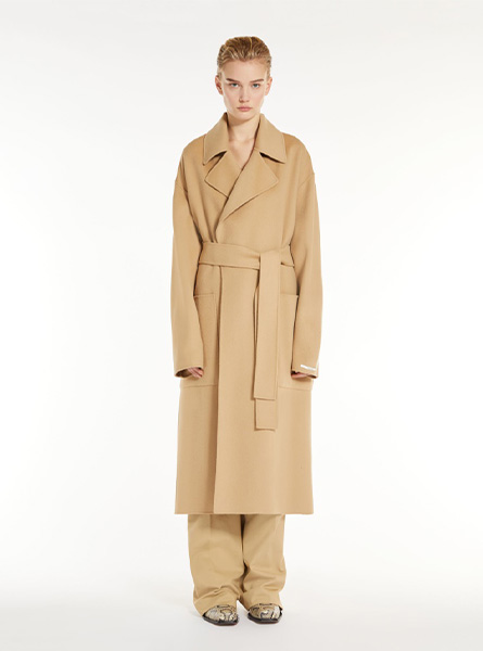 MaxMara高仿女装 |MaxMara A货服装  2024年新款 绵羊毛浴袍式大衣