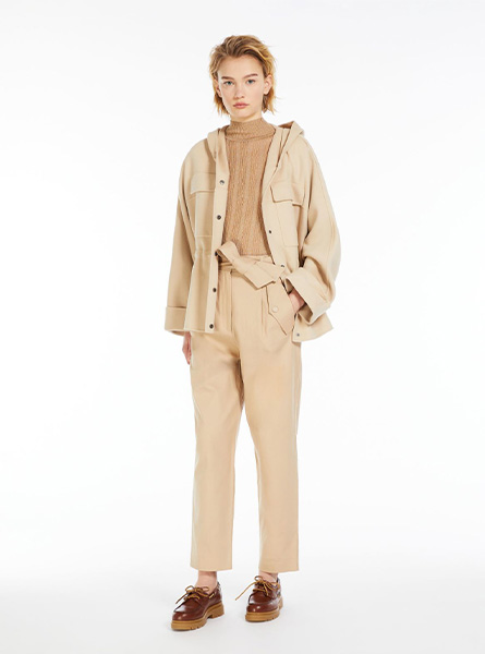 MaxMara高仿女装 |MaxMara A货服装  2024年新款 连帽羊毛混纺短外套