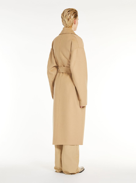 MaxMara高仿女装 |MaxMara A货服装  2024年新款 绵羊毛浴袍式大衣